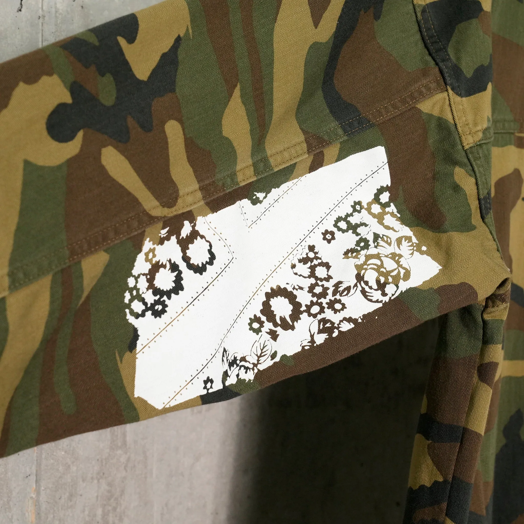SIGN PRINT WORK JACKET / CAMO